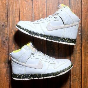 ❌SOLD - IG: chillwillscloset❌ Nike Dunk High “East vs West” pack